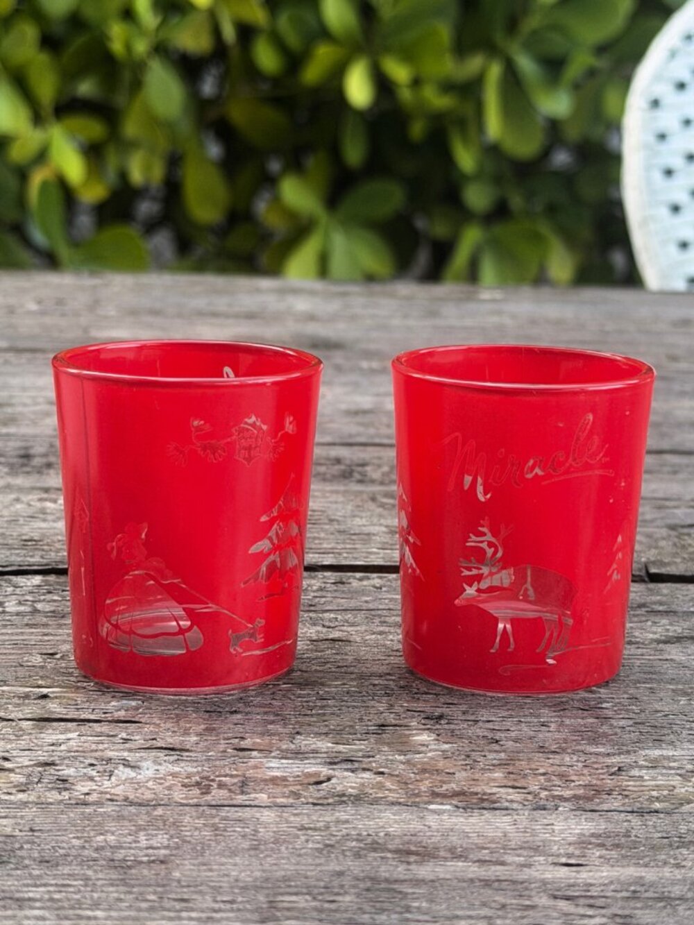 Set MIRACLE Retro Christmas Holiday Scene Votive Candle Holders Red Reindeer